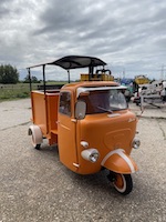 Elektrische DJ tuktuk